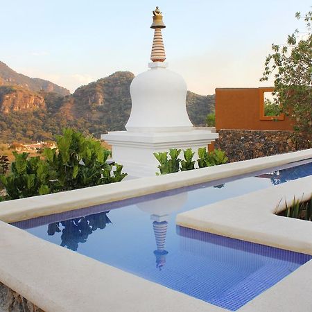 Hostal De La Luz - Spa Holistic Resort เตโปซตลัน ภายนอก รูปภาพ