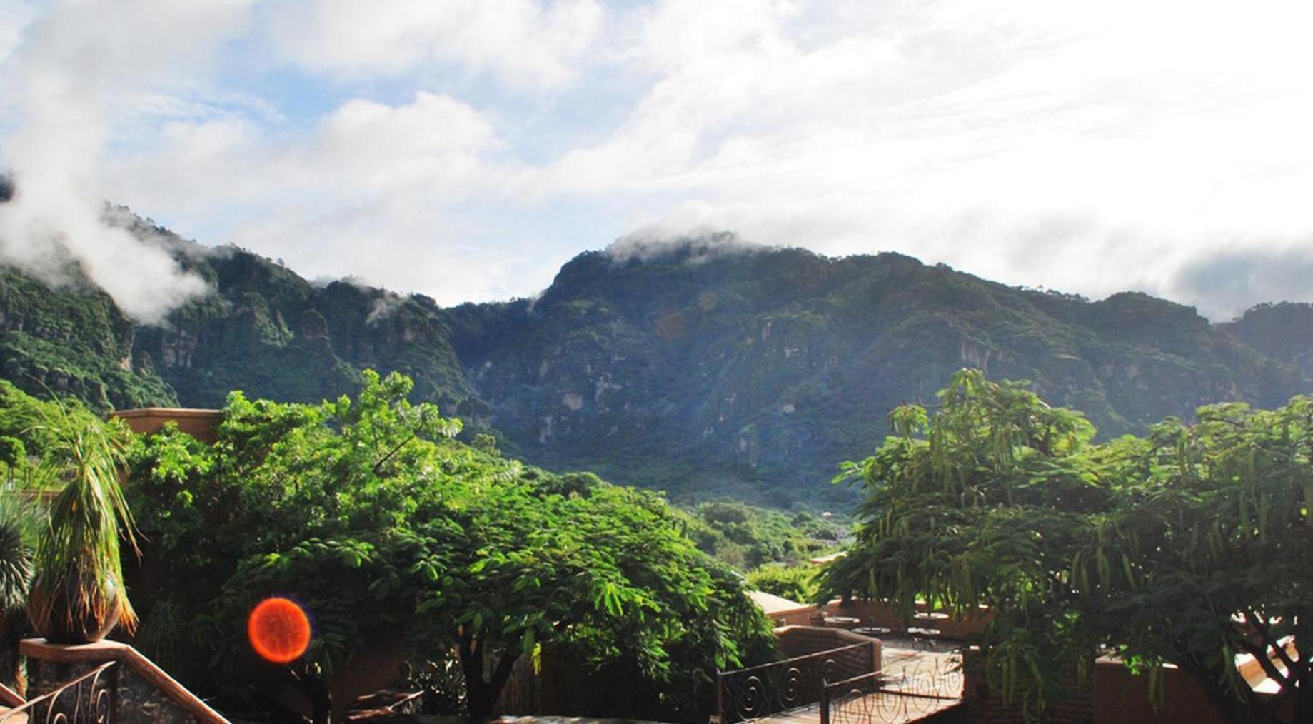 Hostal De La Luz - Spa Holistic Resort เตโปซตลัน ภายนอก รูปภาพ